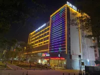 Laifeng Hotel (Guangzhou Baiyun Mountain Baiyun Avenue North Subway Station) Hotel dekat Yunyue