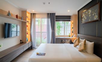 Aaron Boutique Hotel