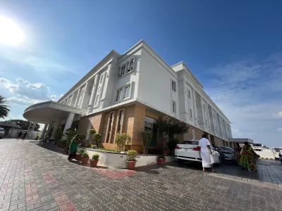 Ganpat Grand, Palani Hotel di Sivagiripatti