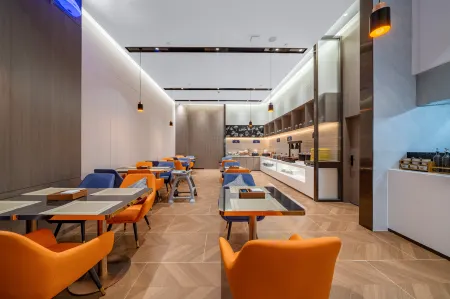 Echarm Hotel (Wuhan Tianhe Airport Songjiagang Subway Station) Отели рядом со станцией Tianhe Airport Station