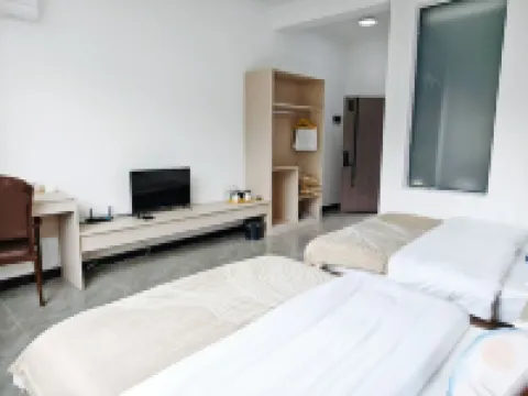 Shuqun Chinese Inn Hotels near Shangri-La Tiger Leaping Gorge