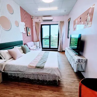 Jinxia Star Hotels near Ci Lake