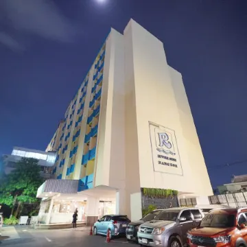 Riverside Bangkok Hotel Отели рядом с достопримечательностью «Пирс Kiak Kai»