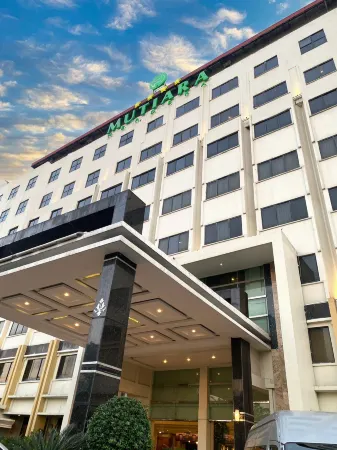 Hotel Mutiara Merdeka Отели рядом с достопримечательностью «HS Soeman Library»