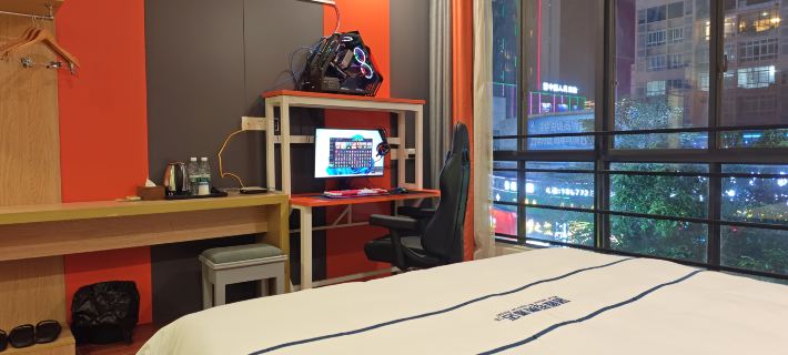 Blue Whale Esports Hotel (Laibin Zhenghe Pedestrian Street Branch) Hotels in Laibin