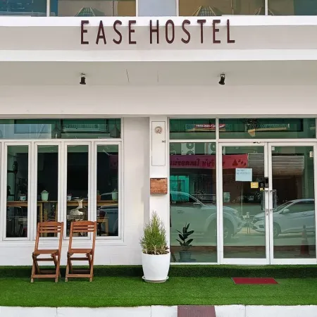Ease Hostel Отели рядом с достопримечательностью «Станция BTS Mo Chit»