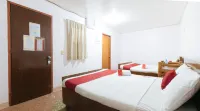 RedDoorz Hostel @ Megans Paradisio Beach Resort Hotels in San Antonio
