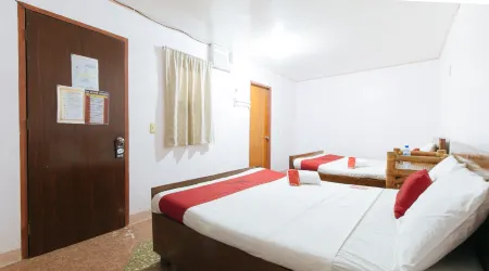 RedDoorz Hostel @ Megans Paradisio Beach Resort Отели рядом с достопримечательностью «Zambales Destination»