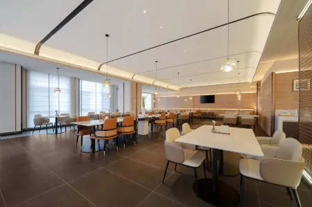 Madison Hotel Qingdao West Coast Отели рядом с достопримечательностью «City Balcony Scenic Area»