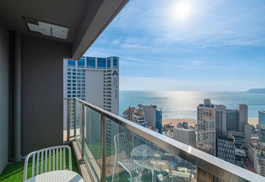 더 솔리드 레지던스 내부