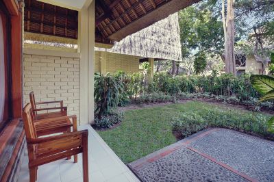 スーペリアツインルーム メルキュール リゾート サヌールの写真