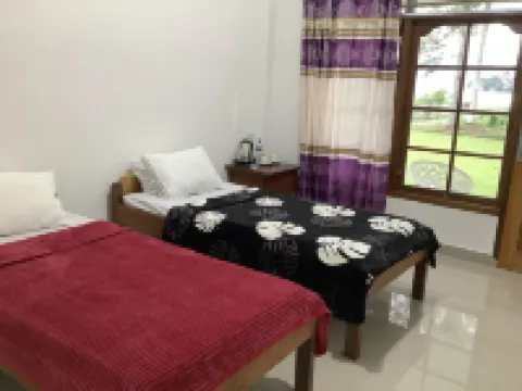 Matraville Home Stay Lake Toba Hoteles en Simanindo