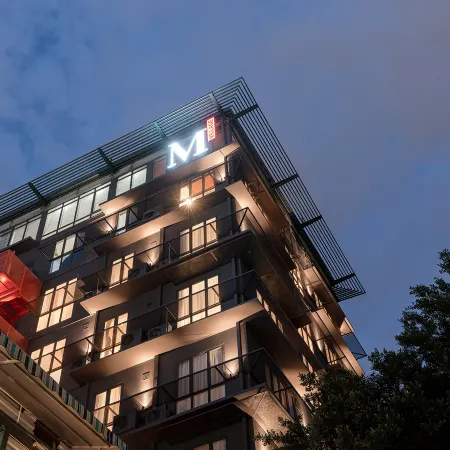 M Village Hotel Hai Ba Trung, a brand of Modern Village Lifestyle Отели рядом с достопримечательностью «Хо Кон Руа»