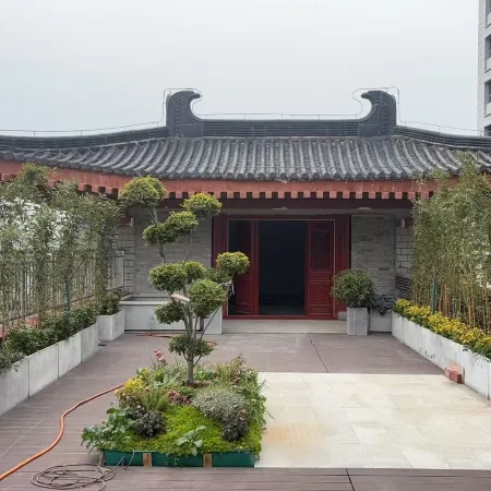 Quantangji Hotel (Xi'an Huimin Street Bell and Drum Tower Subway Station) Отели рядом с достопримечательностью «Станция метро Beidajie»
