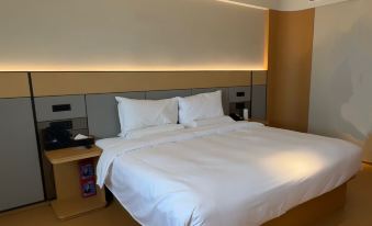 Minquan Tianhe Hot Spring Hotel (Beiguan)