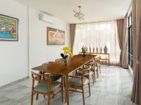 Svarnabumi Penthouse Hotels in Pondok Gede
