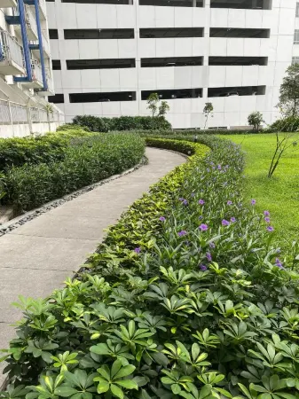 NICE VIEW grass residences tower2 21 th floor Отели рядом с достопримечательностью «The Immaculate Conception Cathedral of Cubao»