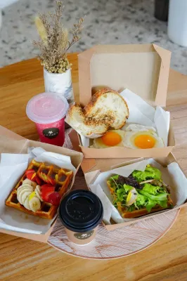 Putri Salju Villa by EVDEkimi – Teras indah di jantung artistik Ubud Makanan Photos