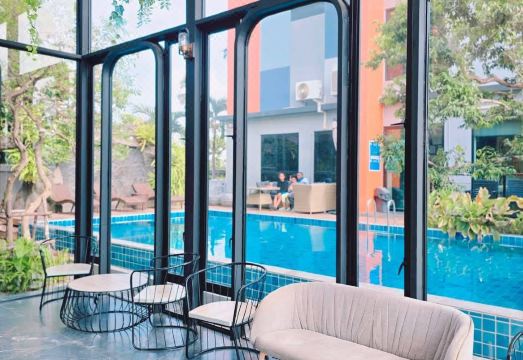 2. 방콕 미스테이 ..