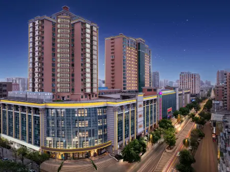 Royal Garden Jinyue Hotel Отели рядом с достопримечательностью «Donghu Vinegar Garden»