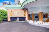 Townhouse Oak Legian Near Legian Beach Formerly Sayang Maha Merta Hotel a 
