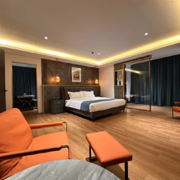 Bojon Hotel Ulaanbaatar - Soyolj Mall Отели рядом с достопримечательностью «Сүхбаатарын Талбай»