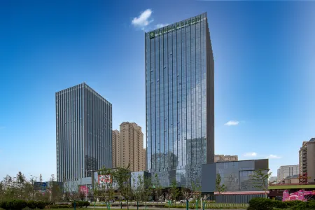 Wyndham Garden Lanzhou West Railway Station Отели рядом с достопримечательностью «Zhixing College of Northwest Normal University»