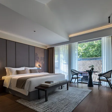 Molan Guanting Hotel (Shaoxing Luxun's Hometown City Square Branch) Отели в г. Шаосин