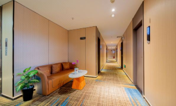 Binyue Hotel (Shantou Small Park Zhongshan Park)