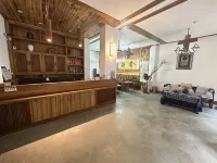 Liping Zhaoxing Dongzhai Linyin Inn