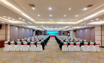 Fangzhong Holiday Hotel