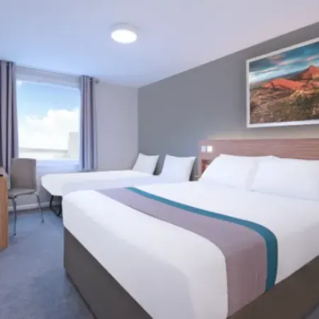 Travelodge London Central Elephant and Castle Отели рядом с достопримечательностью «Площадь Винсент-сквер в Вестминстере»
