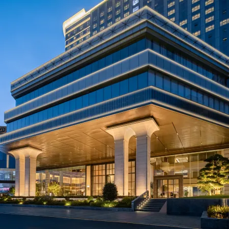 Lung Chuen International Hotel