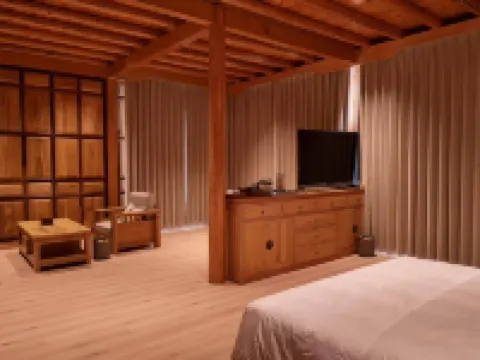 Deqin Yujian Meili Yangqia Chinese Inn Homestay โรงแรมในเต๋อชิน