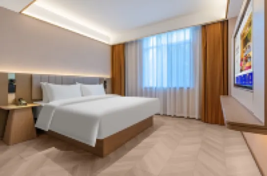 Starway Hotel (Yining Liuxing Street Airport Road)