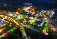 Haishang Taohuayuan Hotel (Haishang Yuntaishan Scenic Area) Hotel in zona Gaogongdao Scenic Tourism Area