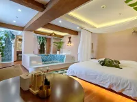 Pinecone Homestay Hotels in Mudanjiang Medical University
