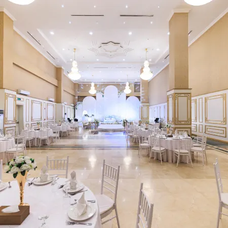 Sapphire Plaza Hotel