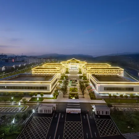 QIANNA HOTEL FINE(RuYang Youth Maker Center)