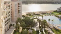 The Ritz-Carlton Abu Dhabi, Grand Canal - 5 stjerner