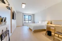 Hi Inn (Xinxiang Yanjin Yuehui 365 Shopping Center) - 2-Star