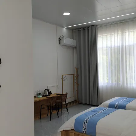 Dalongshu Farm Stay
