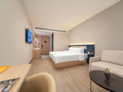 7 Choice Hotel (Jinan Linkong Subway Station Yaoqiang International Airport)