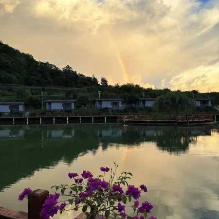 Xiushui. Qingliangyuan Hotel