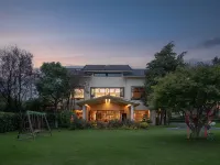 Trip.com Group Country Retreats(Anji Junde Yuxiu Joint Resort) Hotels near Caribiland