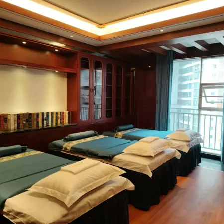 Loong Hotel