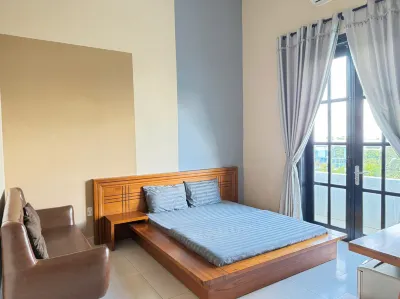 ドイゴアイ ビエンフォン SPA ホテル Bao Dai Palace周辺のホテル