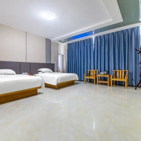 Changlong Hotel