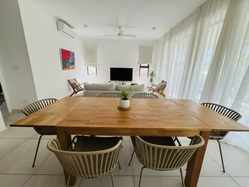 2 min-walk to the beach, superb 2-bedroom apartment - Condos