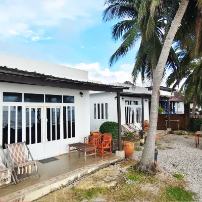 Baan Toom Village and Resort 鄰近潮老海灘的酒店